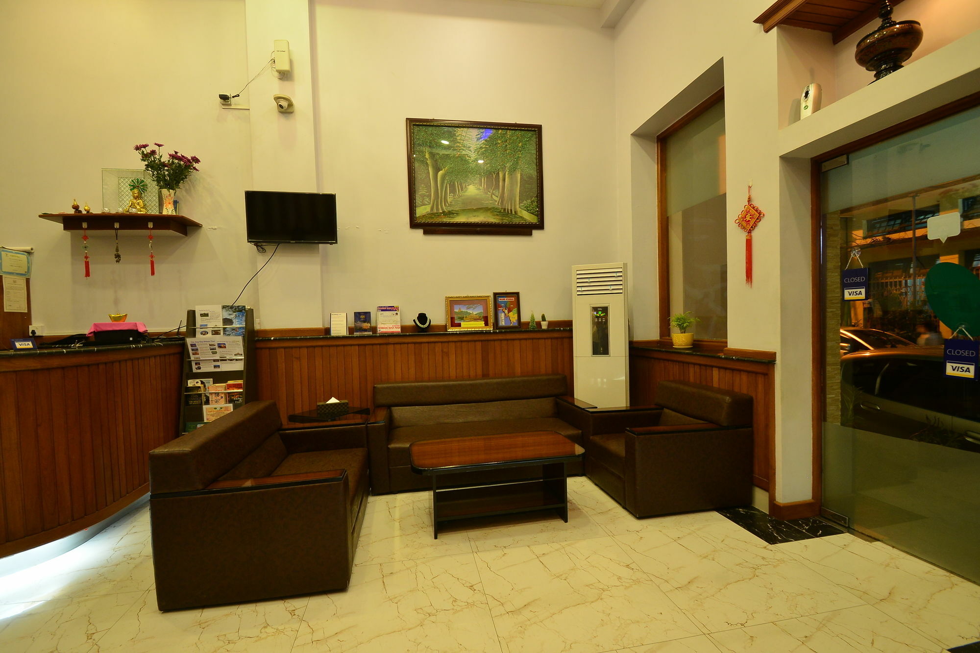 Family Treasure Yangon Hotel Exterior photo
